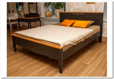Кровать из массива бука Арредо